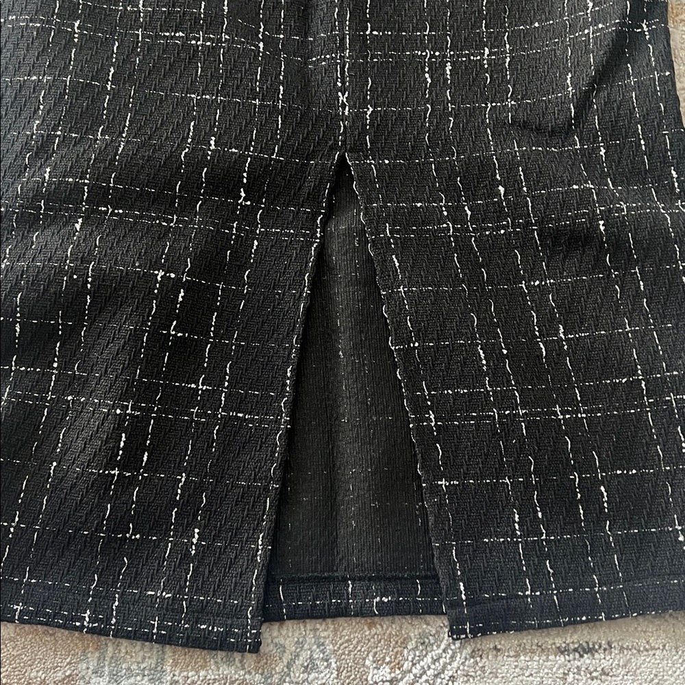 ‼️ Black and White Plaid Two-Piece Set ‼️ - Picture 5 of 5
